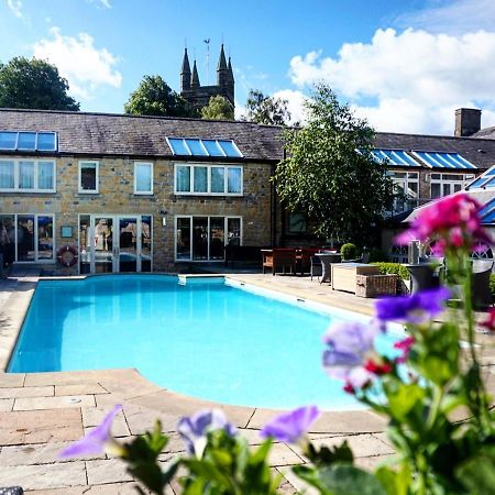 Feversham Arms Hotel & Verbena Spa เฮล์มสลีย์ ภายนอก รูปภาพ