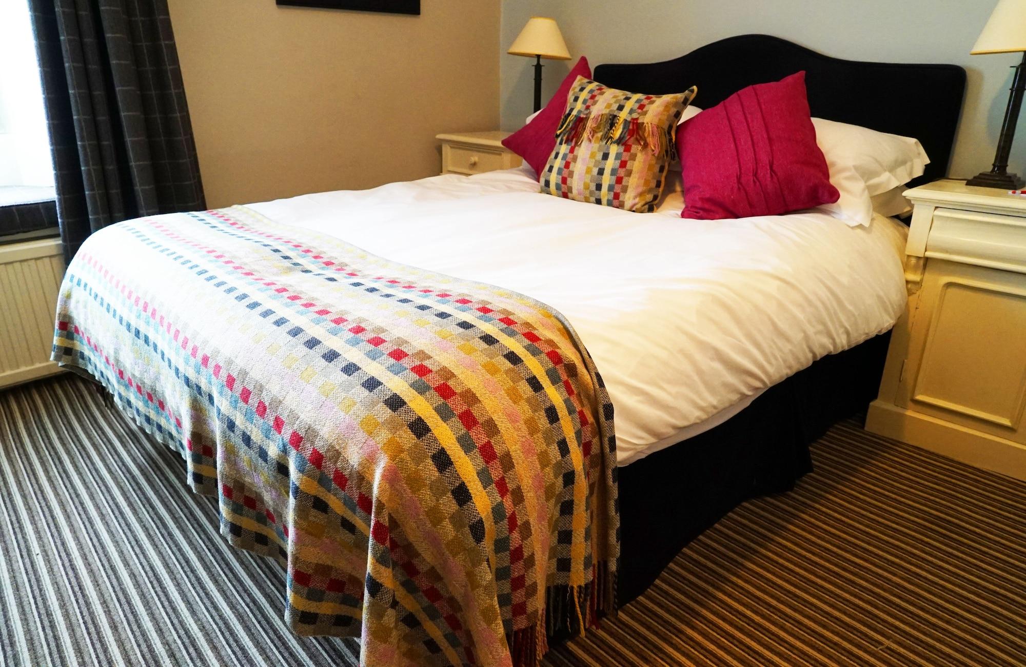 Feversham Arms Hotel & Verbena Spa เฮล์มสลีย์ ภายนอก รูปภาพ