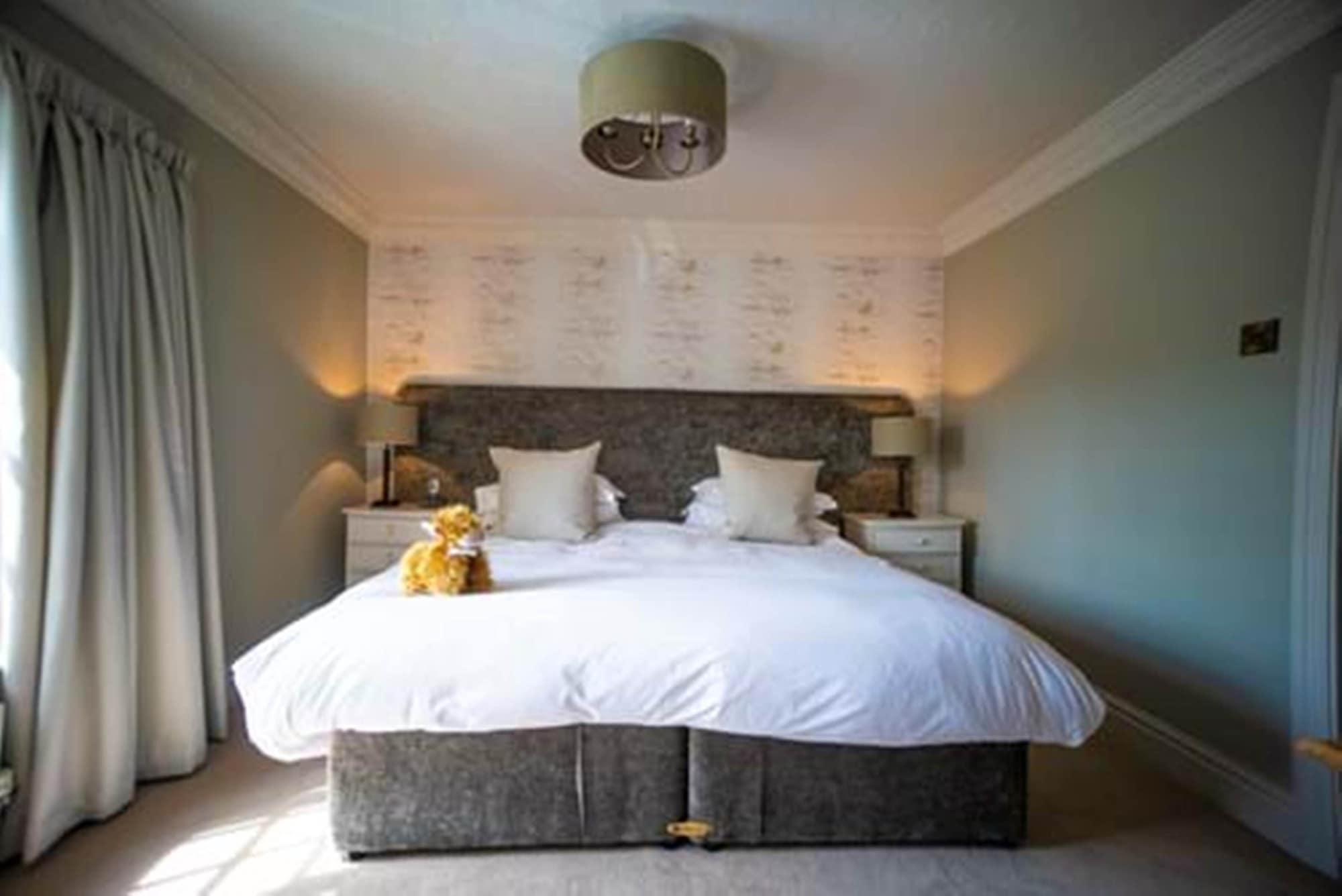Feversham Arms Hotel & Verbena Spa เฮล์มสลีย์ ภายนอก รูปภาพ